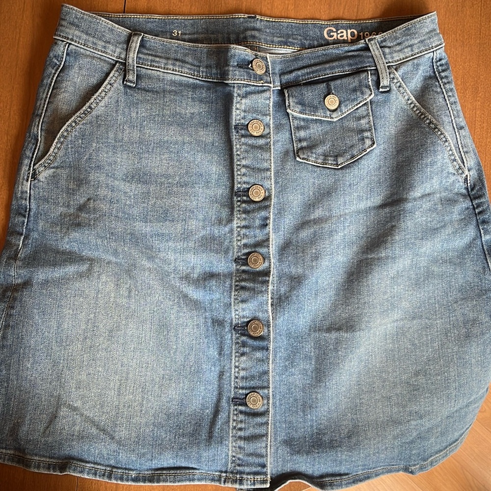 Gap 1969 Denim Button Down Skirt -Size 31